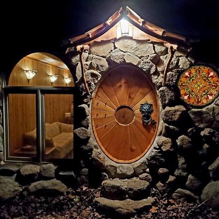 Shire Suite At White Lotus Eco Spa Retreat Stanardsville Exterior photo