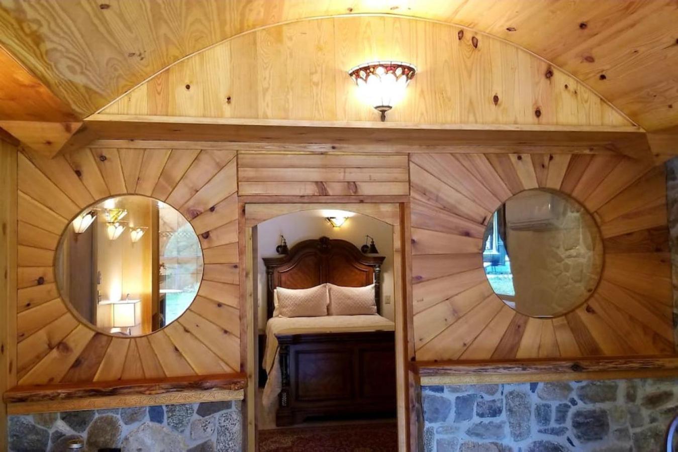 Shire Suite At White Lotus Eco Spa Retreat Stanardsville Exterior photo